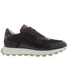 H32 Sneakers